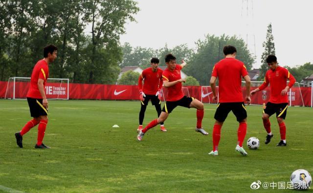 1621259149483038829.jpg 00244AjRly1gqje2ejsj2j62qv1p3x6r02.jpg